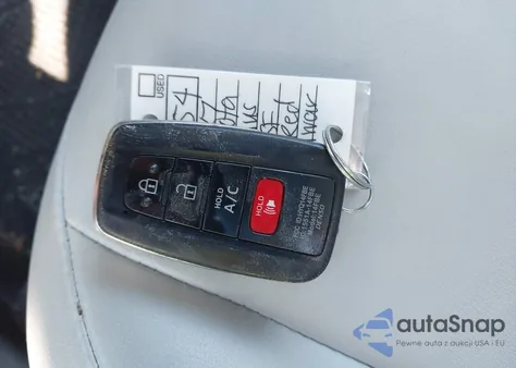 2017 Toyota Prius Prime Advanced z USA, uszkodzony, nr VIN JTDKARFP7H3006936